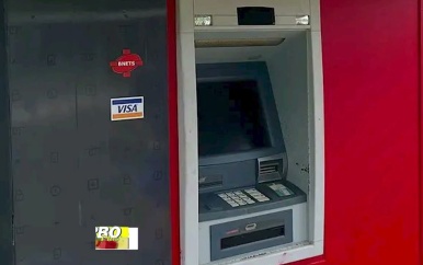 De politie roept op tot extra voorzichtigheid bij het pinnen