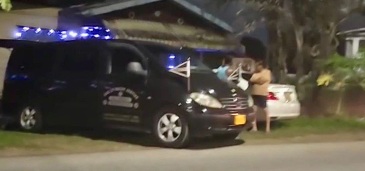 Minderjarige jongen doodgestoken door stiefmoeder