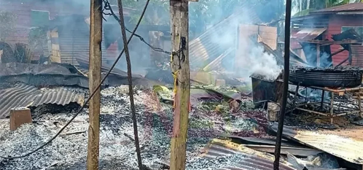 Woningbrand in Phedra verwoest huis volledig