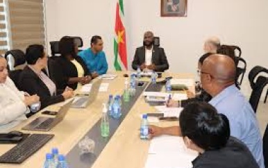 TotalEnergies presenteert Gran Morgu-project in Blok 58 aan ministerie van Volksgezondheid, Welzijn en Arbeid