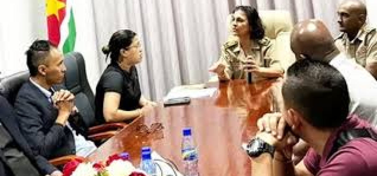 Indiaseschenking maakt renovatie sportaccommodaties in Nickerie mogelijk