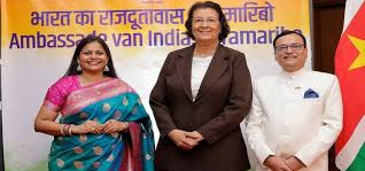 India viert 77ste Republieksdag in Paramaribo en markeert 50 jaar diplomatieke banden met Suriname