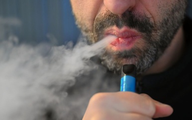 Bijna 26.500 SEH-bezoeken per jaar door roken en vapen