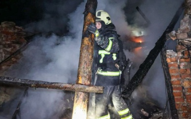 Vader en drie jonge kinderen omgekomen bij Russische aanval; zwangere moeder gered