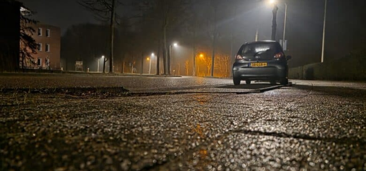 Spekgladde ochtend in het noorden; later vandaag veel zon