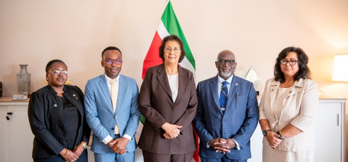 President Simons ontvangt CARICOM IMPACS-directeur en praat over regionaal veiligheidsbeleid