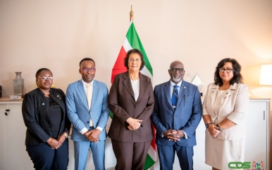 President Simons ontvangt CARICOM IMPACS-directeur en praat over regionaal veiligheidsbeleid