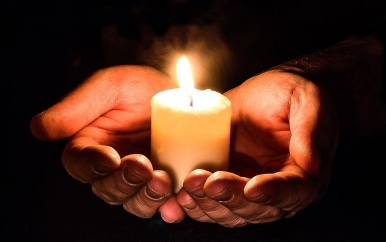 Man overlijdt in lijnbus