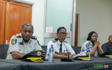 Digitaal vuurwapen-registratiesysteem versterkt strijd tegen illegale wapens in Suriname