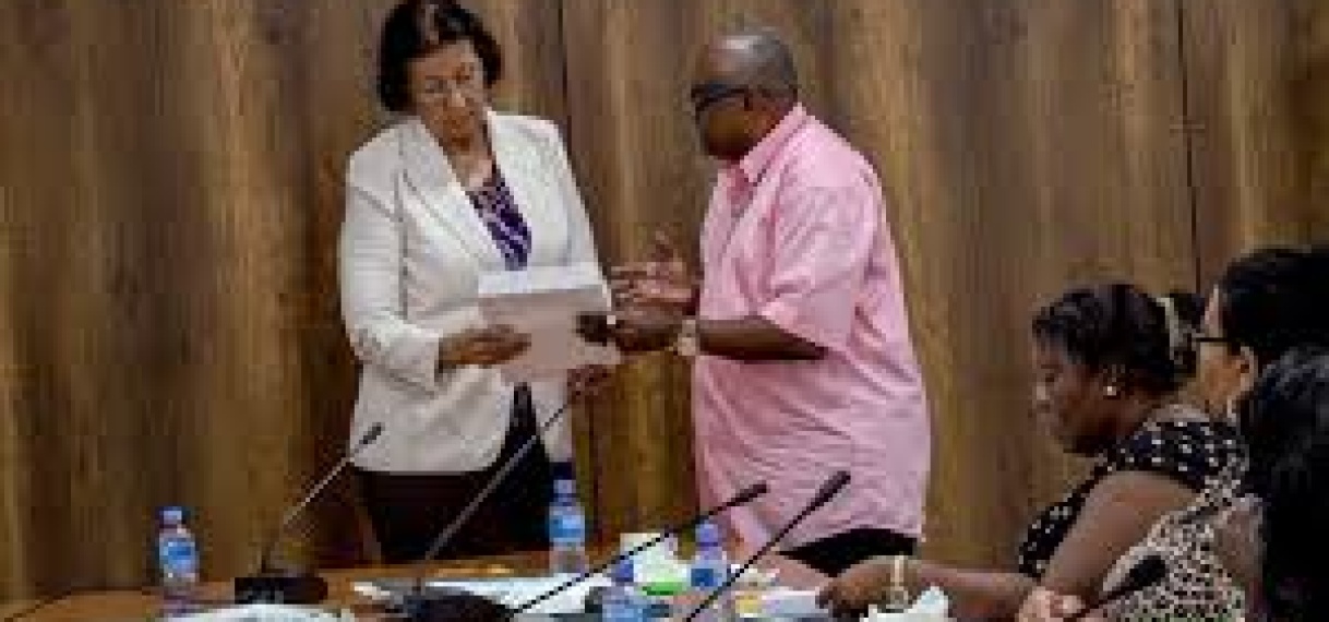 President en onderwijsbonden buigen zich over knelpunten en toekomst sector