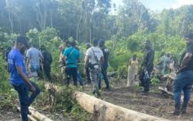 Grote zoekactie in bosgebied Zanderij naar vermiste 24-jarige Melvin