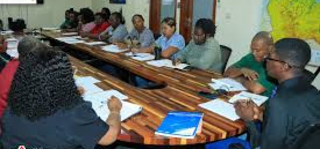 Onderminister Kelvin Koniki ontvangt voorzitter ABPRO