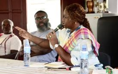 RO houdt Kroetoe met gemeenschap Nieuw Koffiekamp over goudkwestie