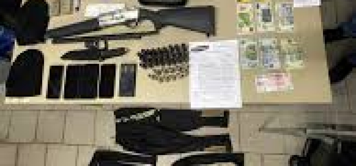 Politie Redi Doti houdt twee verdachten aan; twee anderen voortvluchtig