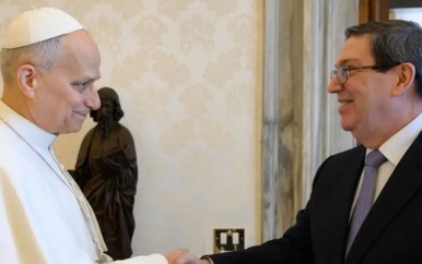 Cuba laat 51 gevangenen vrij na bemiddeling van het Vaticaan