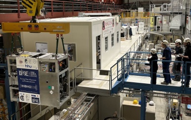 Wetenschappers vervoeren voor het eerst een container met antimaterie