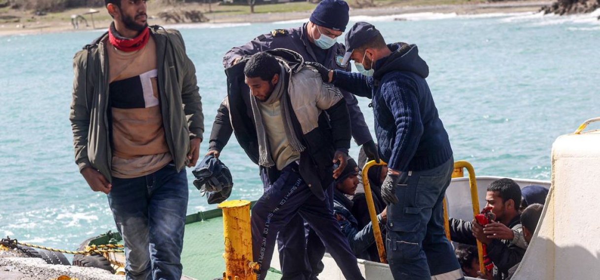 22 migranten sterven na zes dagen op zee in rubberboot