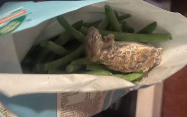 Diepvriesbonen uit de schappen gehaald na muizenvondst