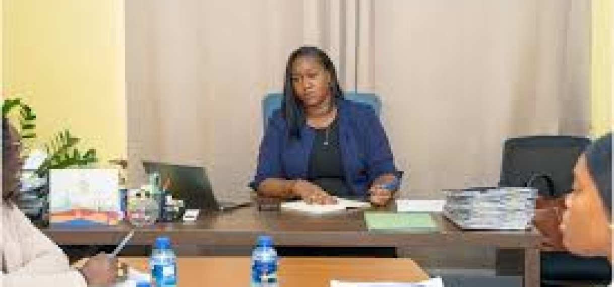 Bestuur Nyun Combe maakt officieel kennis met minister Huur; aandachtspunten besproken