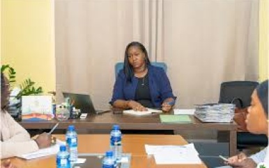 Bestuur Nyun Combe maakt officieel kennis met minister Huur; aandachtspunten besproken