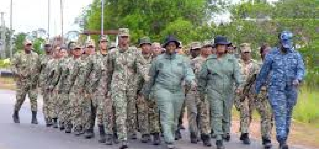 Internationale Dag van de Vrouw: Vrouwelijke militairen tonen hun mannetje te kunnen staan