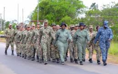 Internationale Dag van de Vrouw: Vrouwelijke militairen tonen hun mannetje te kunnen staan