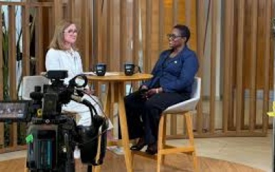 Minister Wijnerman zoekt extra investeringen en steun bij IDB-jaarvergadering