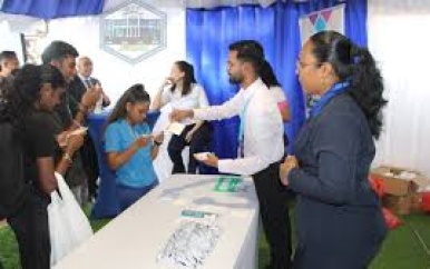 CBvS brengt financiële educatie naar Nickerie