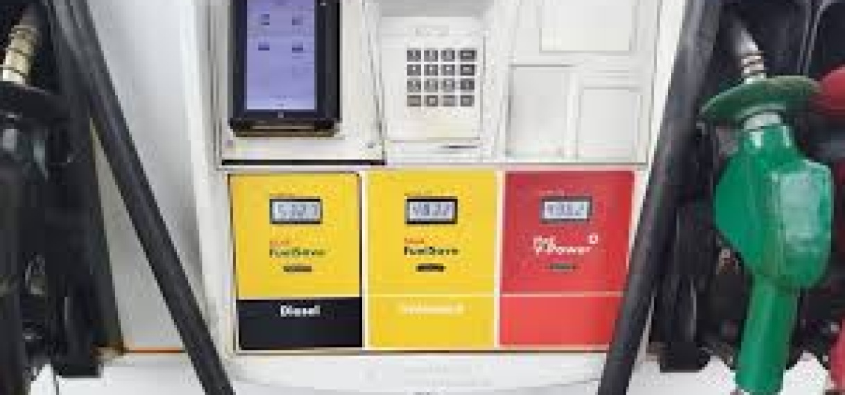 Regering houdt benzineprijs voorlopig stabiel