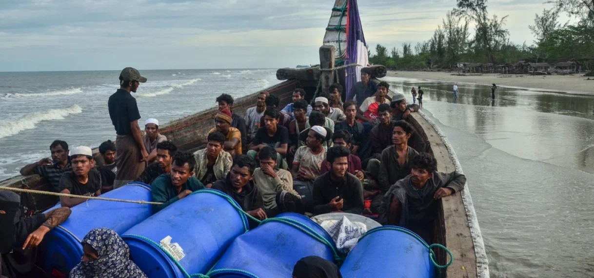 Meer dan 250 vermist na bootramp Andamanse Zee