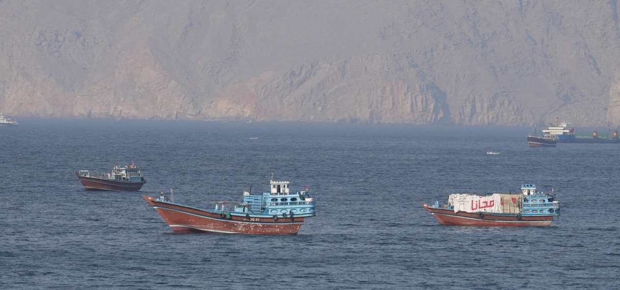 UPDATE: Iran sluit de Straat van Hormuz weer