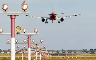 Piloten berispt na dierengeluiden op luchtverkeersradio