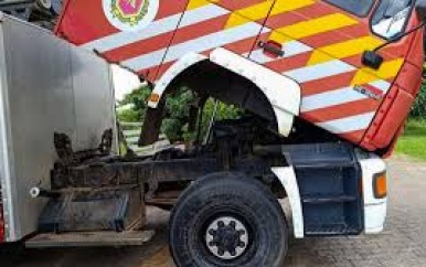 Monorath: vooruitbetaling brandblusvoertuigen botst met Surinaamse wet