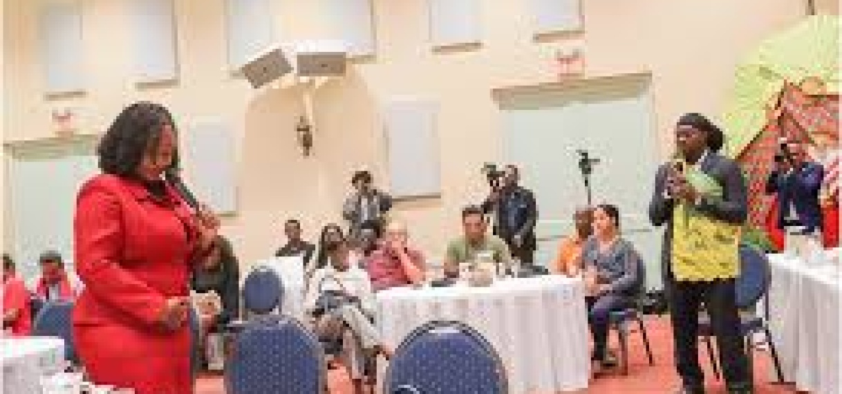 Dialoog duurzaam bosbeheer en participatie Inheemse en Tribale Volkeren van start