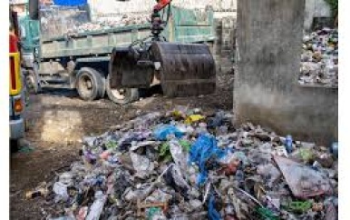 Openbaar Groen en Afvalbeheer ontdoet Ston Oso van afval