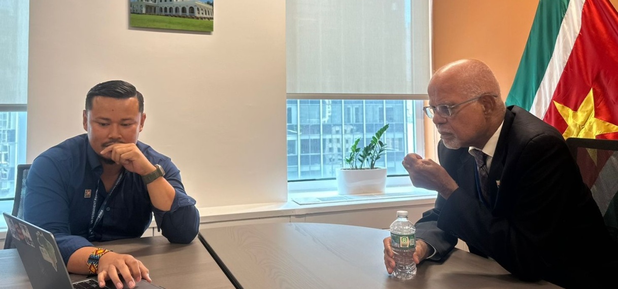 Surinaamse VN-vertegenwoordiging in gesprek met Stichting Mulokot over inheemse rechten
