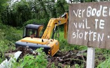 LVV zet machines in voor afvoer van regenwater landbouwgebieden