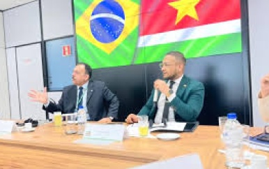 Minister Ramsaran op werkbezoek in Brazilië