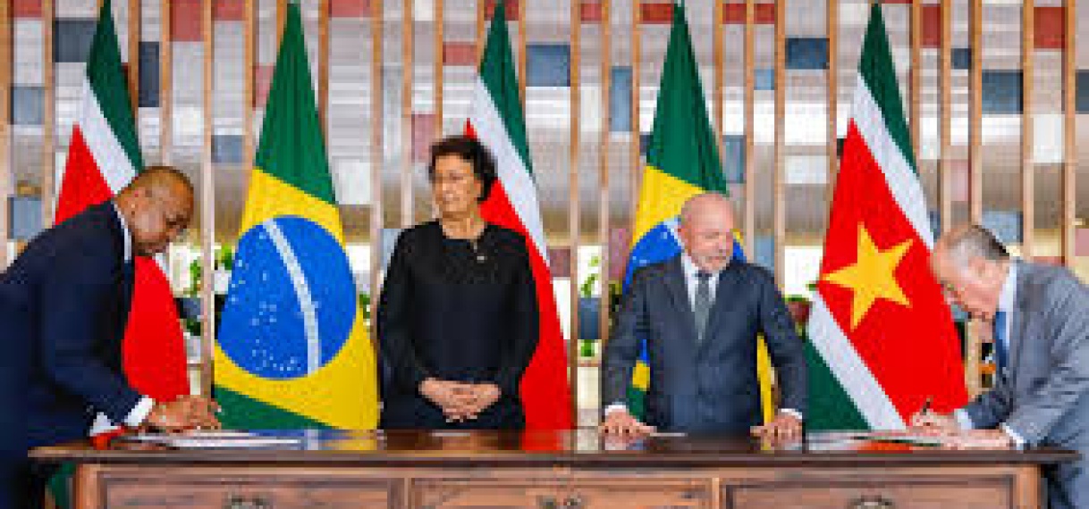 Suriname en Brazilië ondertekenen reeks samenwerkingsakkoorden