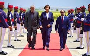 President Simons aangekomen in Dominicaanse Republiek voor officieel bezoek