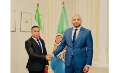 Surinaamse ambassadeur brengt bezoek aan secretaris-generaal OACPS