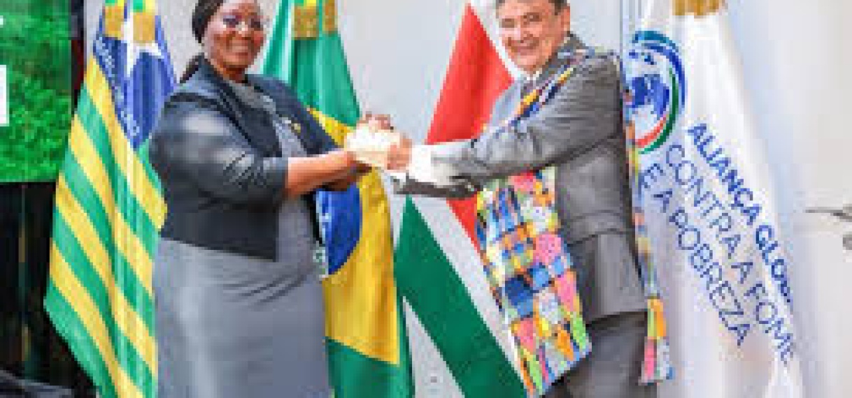 Minister Pokie en Braziliaanse ambtgenoot bespreken samenwerking voor verbetering sociaal system