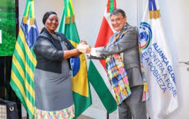 Minister Pokie en Braziliaanse ambtgenoot bespreken samenwerking voor verbetering sociaal system