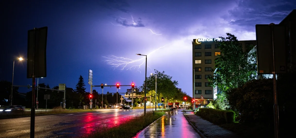 KNMI waarschuwt opnieuw voor zwaar onweer in Limburg