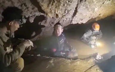 Reddingsteam zoekt naar laatste vermiste goudzoekers in Laos