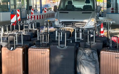 Vakantieganger verrast Zwitserse douane met 55 bagagestukken