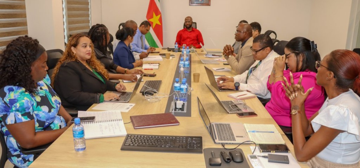 Ministerie van VWA en PAHO/WHO bespreken verdere versterking samenwerking