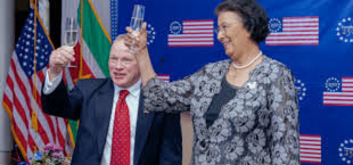 VS viert 250 jaar onafhankelijkheid en 50 jaar banden met Suriname