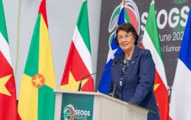President Simons betuigt medeleven na zware aardbeving in Venezuela