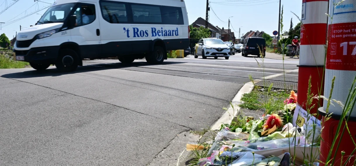 Kind urenlang vergeten in schoolbus van omstreden ov-bedrijf